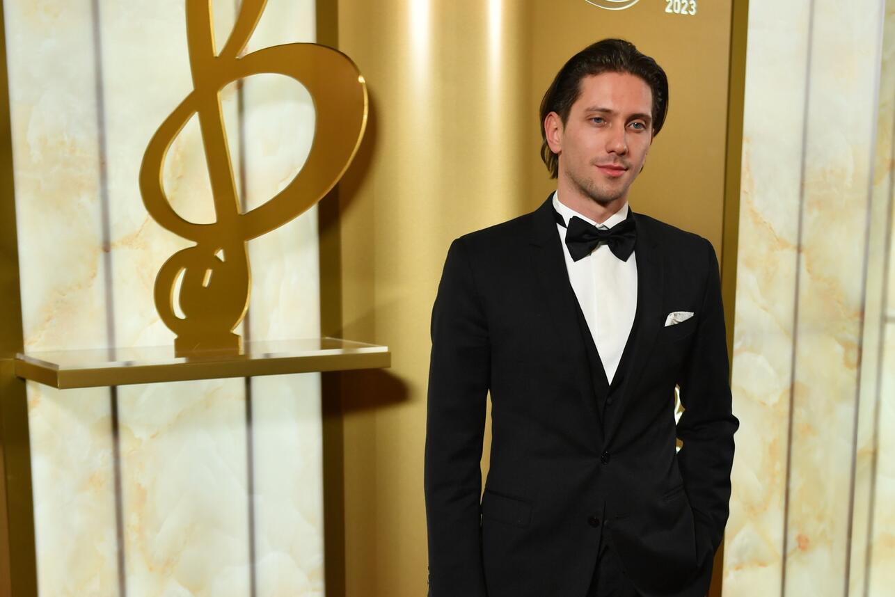 Чеботина и Mia Boyka — в прошлом: Юрия Киселева засняли на свидании с новой девушкой