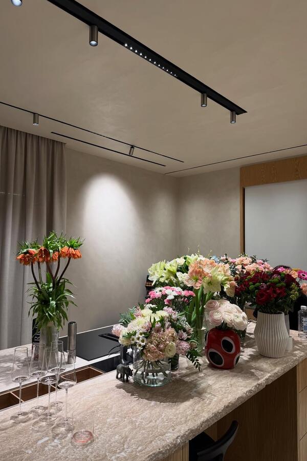 Дом новый, но праздник скромный: Саша Петров с женой устроили вечеринку в честь сына Дом новый, но праздник скромный: Саша Петров с женой устроили вечеринку в честь сына