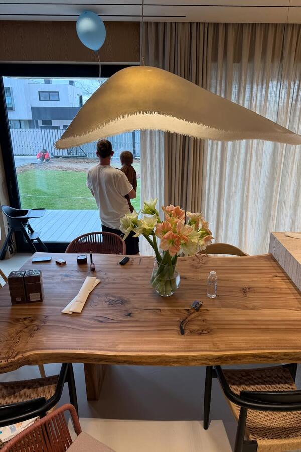 Дом новый, но праздник скромный: Саша Петров с женой устроили вечеринку в честь сына Дом новый, но праздник скромный: Саша Петров с женой устроили вечеринку в честь сына