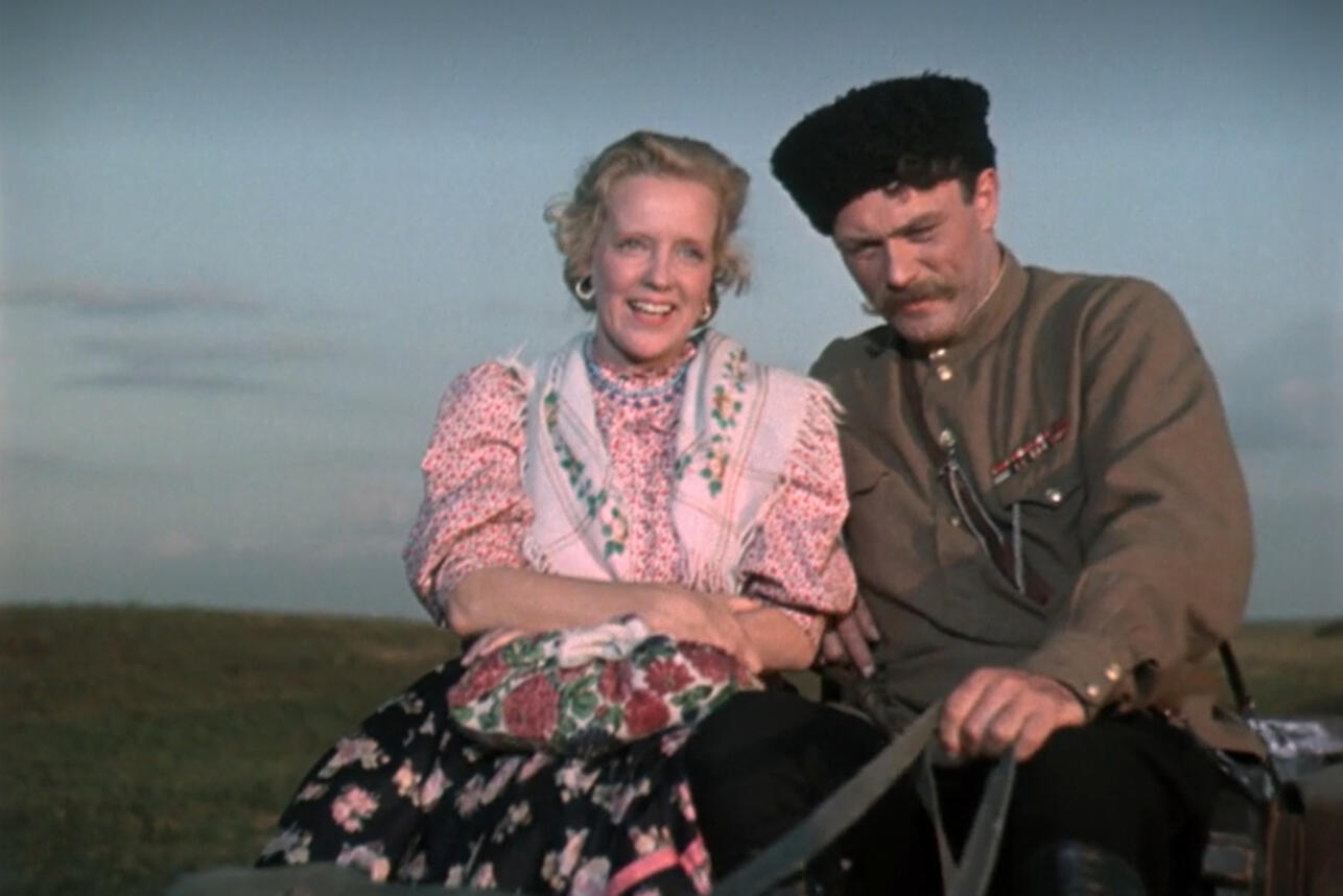 кадр из фильма «Кубанские казаки» (1949) фото