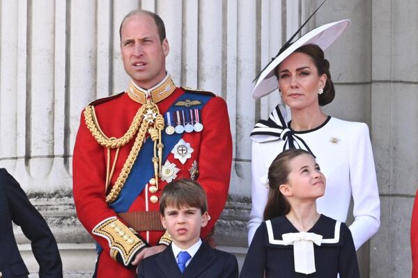 Совсем не так бодра, как хотела показать: чего Кейт Миддлтон стоило ее появление на параде 