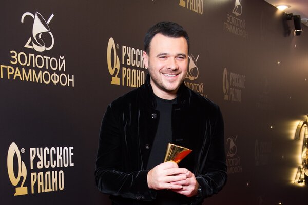 Лифт за миллион и хаммам с бассейном: Эмин похвастался новым домом в Подмосковье