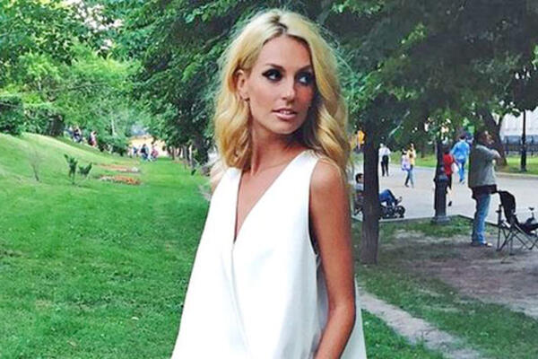 Образ дня: Саша Савельева в Elen Dan