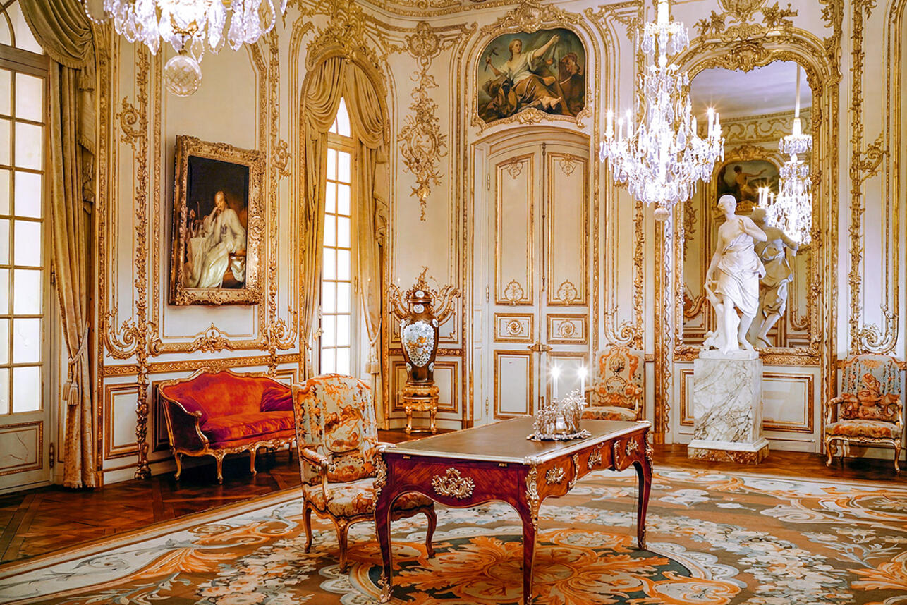 Обеденный зал отеля Salomon de Rothschild
