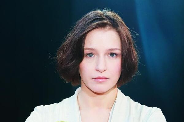 «С просьбой о любви»: Евгения Крегжде ощутила сумасшедшую энергию обновления 
