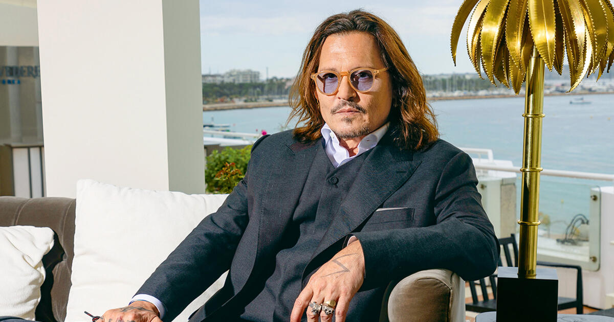 Үлкен Дикпен трахает, киска үлкен болды