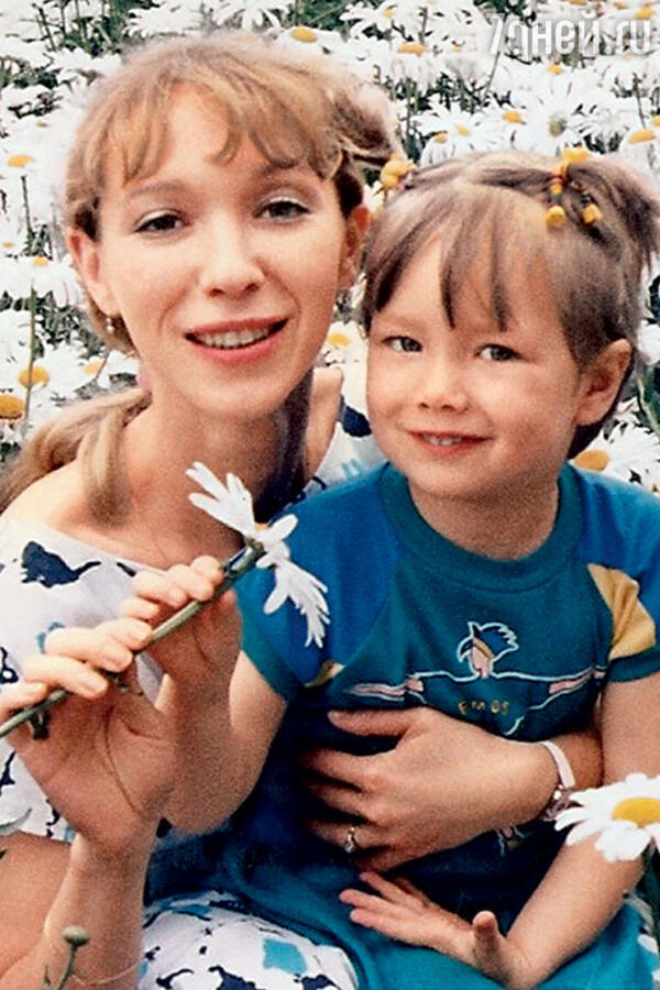Дарья Мороз с мамой Мариной Левтовой
