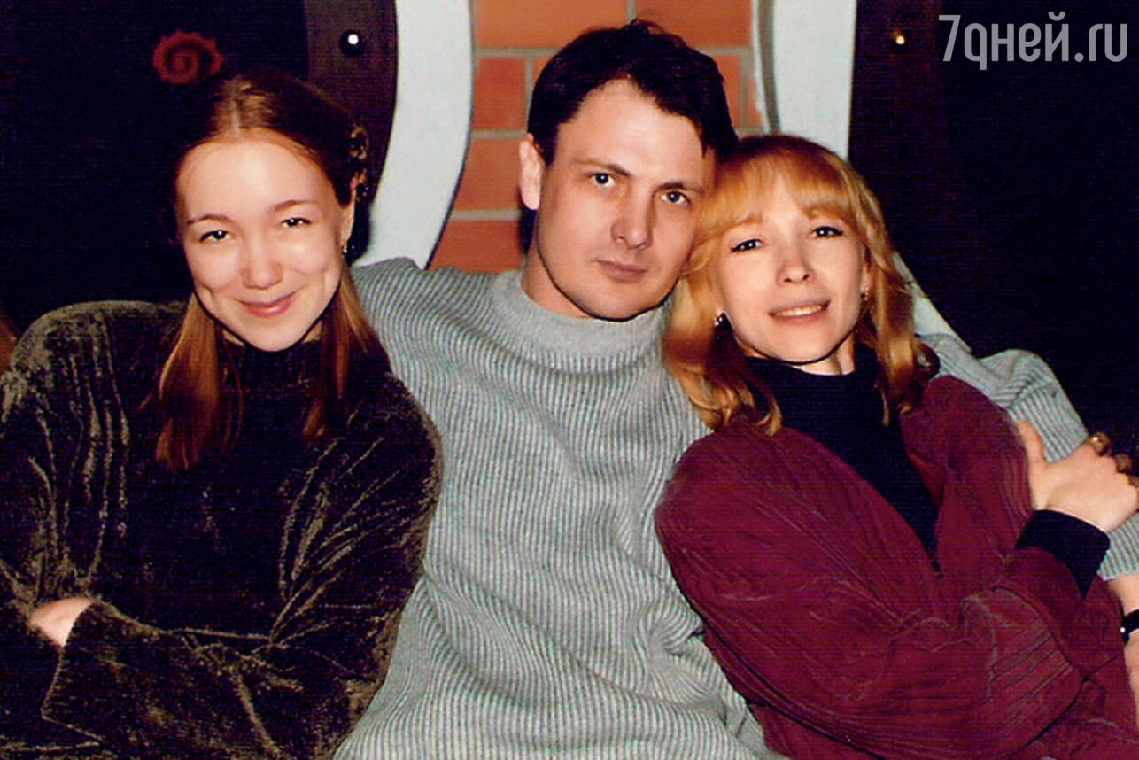 Марина Левтова и Юрий Мороз с дочерью 