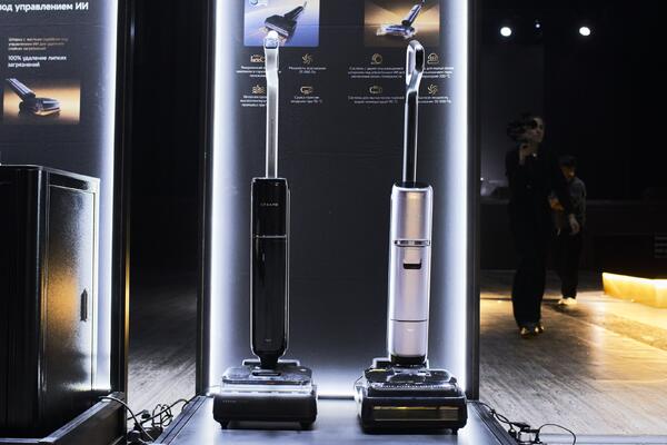 В Москве представили новое поколение флагманских роботов-пылесосов