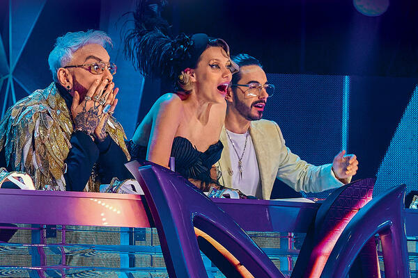 На НТВ запоют гиппопотам и колибри