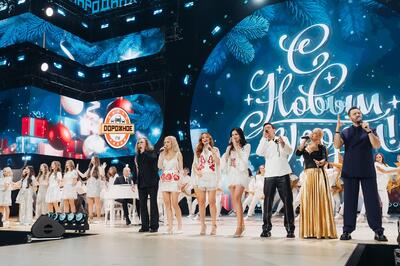 Подарок для всей семьи: Шоу «Звезды Дорожного радио» покажут по ТВ в новогоднюю ночь