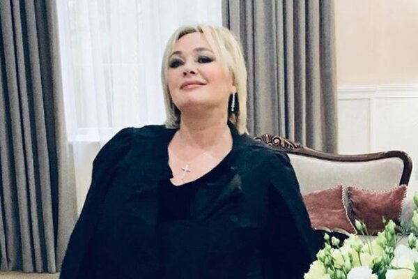 Лариса Гузеева рассказала, как часто ложится под нож пластического хирурга