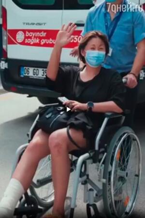Анита Цой в инвалидном кресле фото