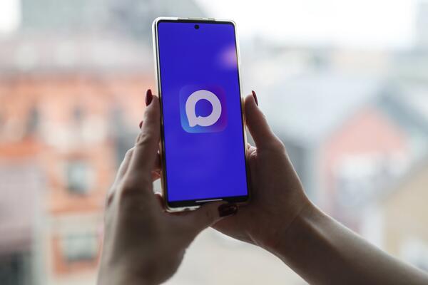 Под силу даже ребенку: как настроить в MAX отложенную отправку сообщений