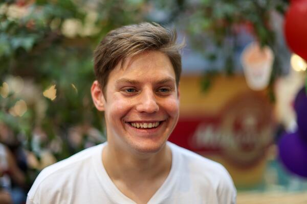 Павел Табаков намерен стать многодетным отцом — жениться при этом отказывается