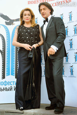 Катрин Денев и Эвклид Кюрдзидис