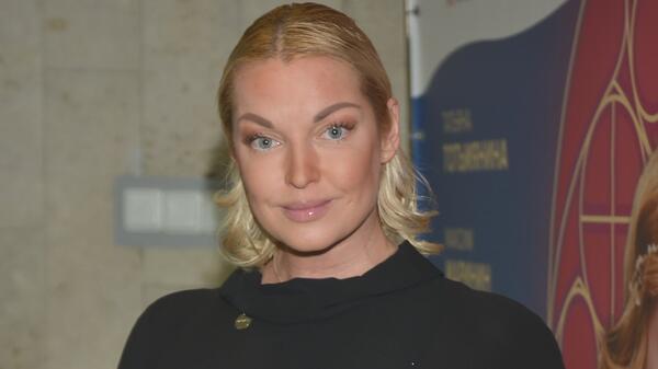 «Так устала»: оскорбившая журналиста Волочкова нашла себе оправдание