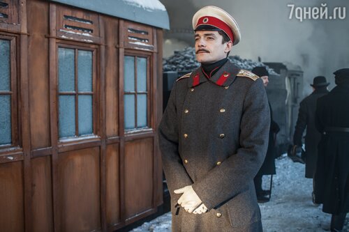 Максим Матвеев в роли Вронского