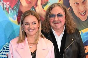 Вырядившегося в косуху 65-летнего Николаева захейтили за схожесть с отцом своей третьей жены 