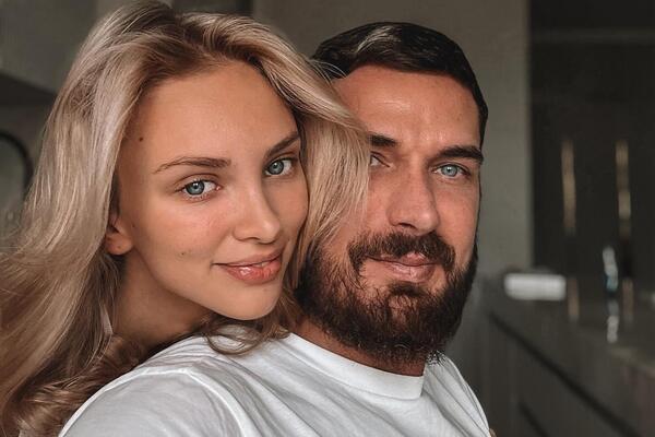 Жена Омарова показала изменившуюся фигуру — такой живот уже не спрячешь