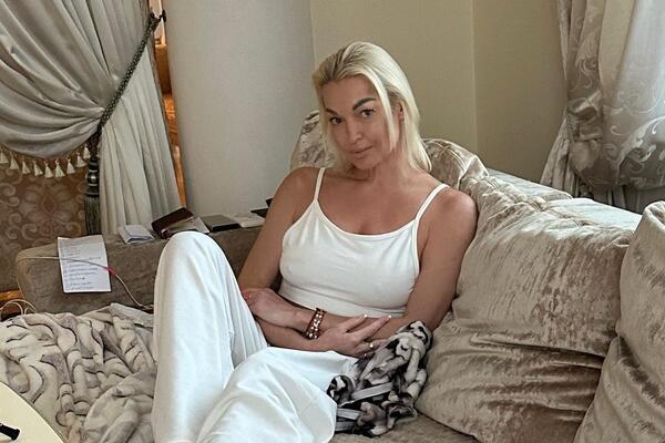 «Она теперь как королева»: домработница Волочковой стала членом семьи балерины