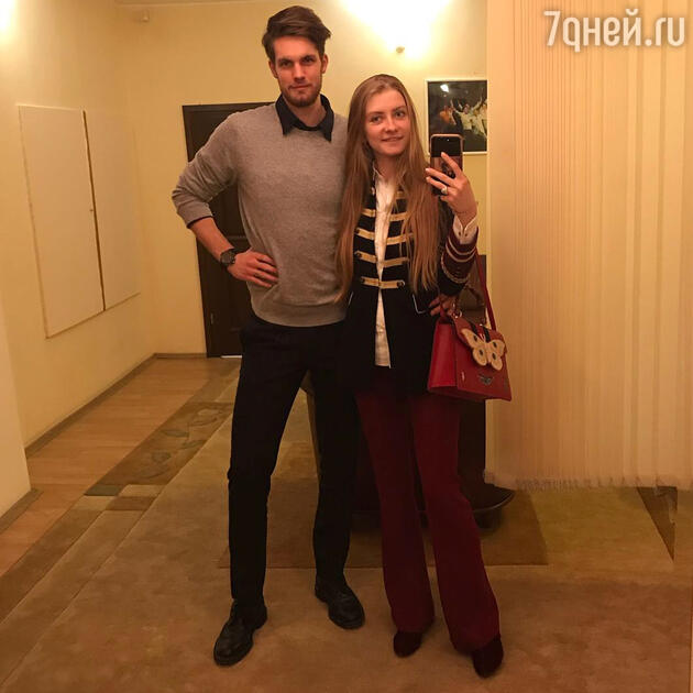Виола Сюткина с бойфрендом Тором Виола Сюткина с бойфрендом Тором
