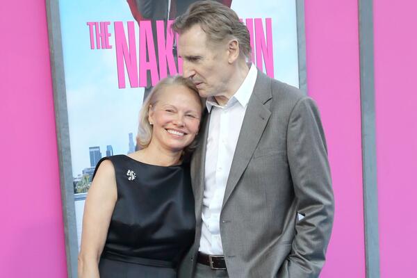 Назвал ее публично своей будущей женой: Памела Андерсон рассказала о романе с Лиамом Нисоном