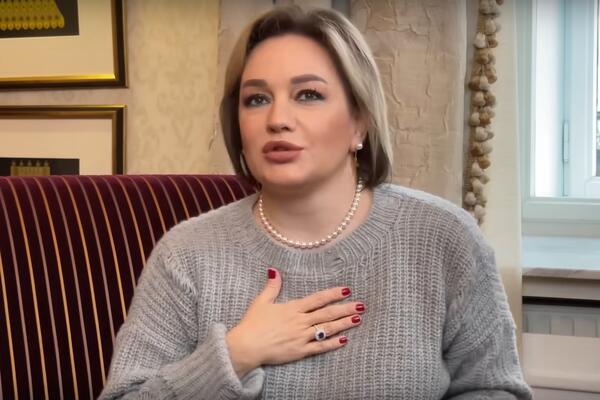 В СМИ обсуждают позднюю беременность Булановой: «Говорила не раз, что готова стать мамой»