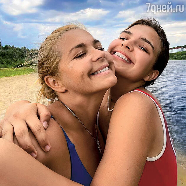Ирина Пегова с дочерью Ирина Пегова с дочерью