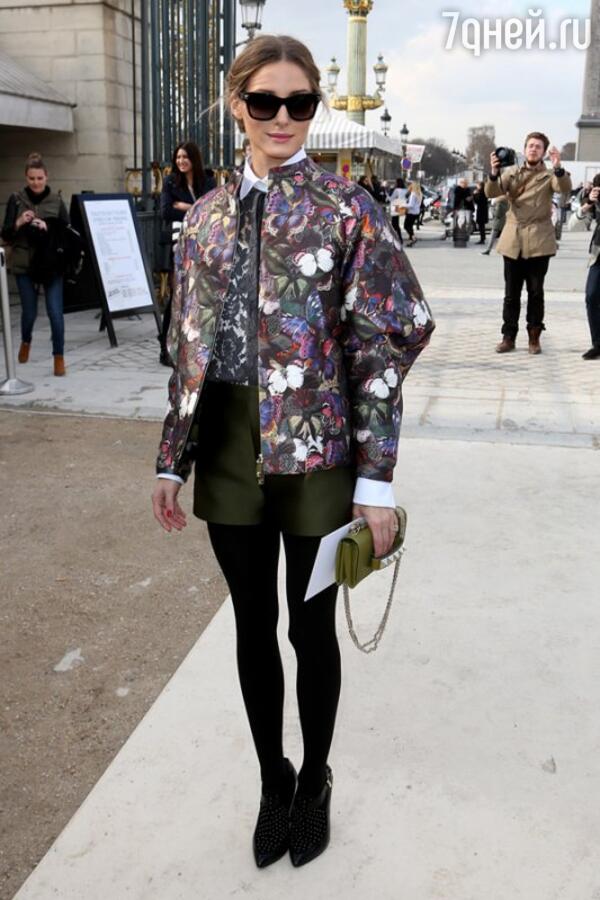 Оливия Палермо на показе модного Дома Valentino на неделе моды в Париже