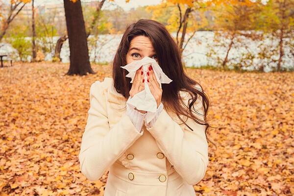 Аллергия на осень: пыльца еще не успела уйти, а плесень уже появилась