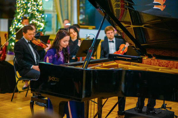 Рояль зазвучал в честь Гнесиных
