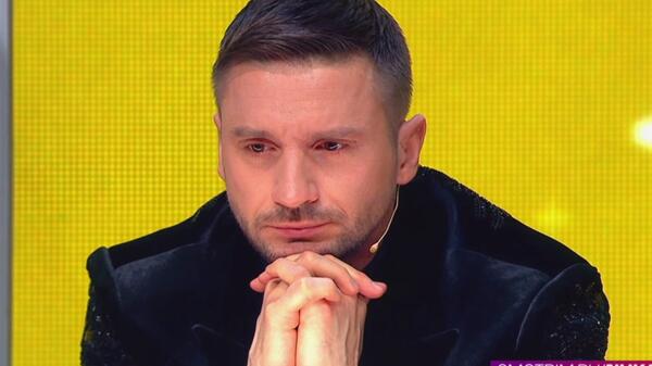 Лазарев оплошал на сцене и объяснил, почему не справился с нагрузкой: «Белый лист поймал впервые»