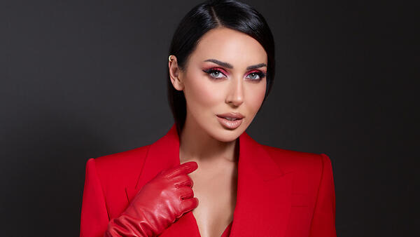 Алсу пригласила друзей выступить на ее сольном концерте