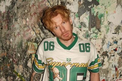 Била посуду и залезала на стол: экс-жена Преснякова устроила погром в ресторане