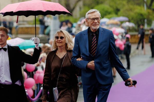 Здорик запела, Волкова надела корсет, а Михайлова нашла любовь: итоги открытия ЗМКФ