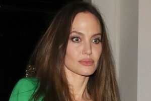 Анджелина Джоли поделилась редким фото сына