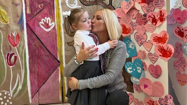 СПА в Дубае и танцы в клубе: Кудрявцева устроила дочери взрослые каникулы 