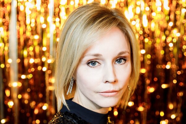 Марину Зудину не узнать! Актриса вышла в свет после продолжительного перерыва