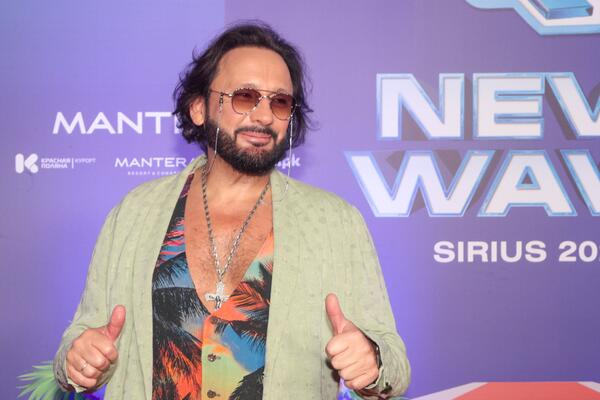 Стас Михайлов — о фанатках, которые прорываются к нему со слезами: «Для меня — это кайф!»