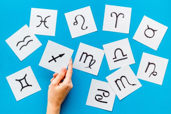 Выбьют почву из-под ног: какой знак зодиака ждет встряска в субботу, 23 ноября