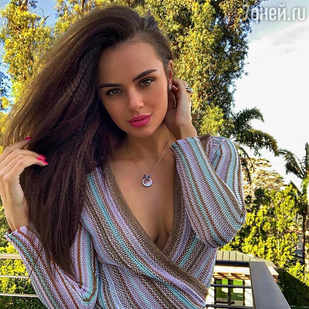 Ксения Дели Ксения Дели