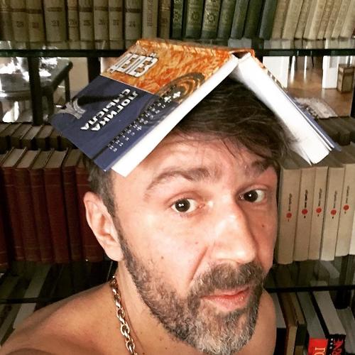 Шнур посвятил песню Собчак 