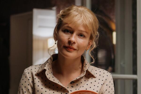 Юлия Пересильд — о сложностях в жизни: «Важно двигаться и искать силы»