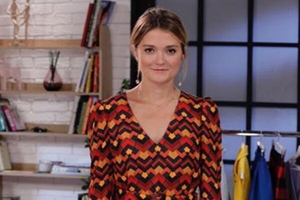 Образ дня: Надежда Михалкова в Laroom