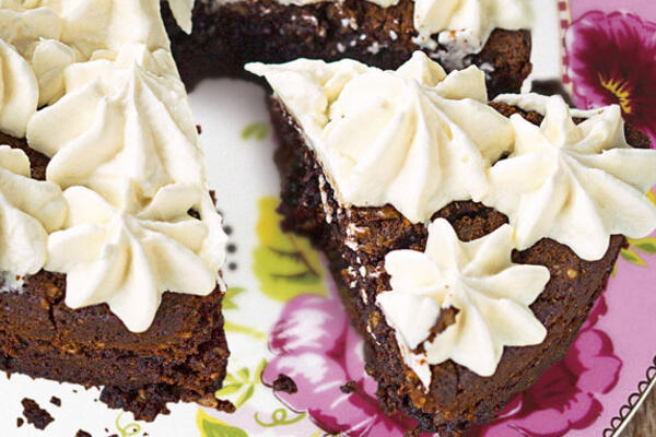 Рецепты от Юлии Высоцкой: утка с новогодними специями, универсальный салат и шоколадный подарок