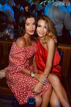 Ксения Бородина и Ольга Орлова - фото