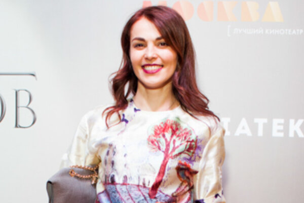 Образ дня: Сати Казанова в Alena Akhmadullina