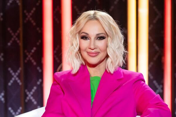 Лера Кудрявцева кардинально сменила имидж — прощай, шевелюра!