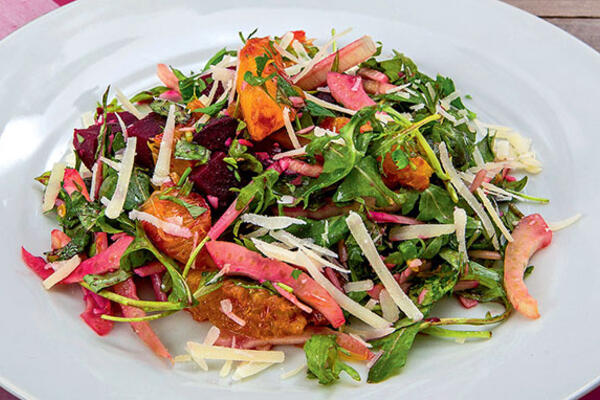 Рецепты от Юлии Высоцкой: утиные грудки со свекольным пюре, чечевица со шпинатом и салат «взрыв вкуса»